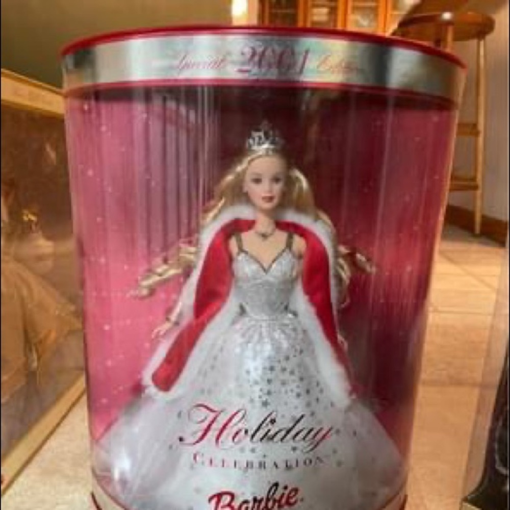 2001 Holiday Barbie